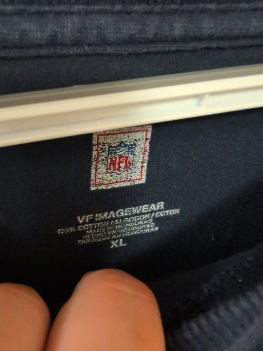 NFL Shirt Mens XL Navy Long Sleeve Tee Vintage Tennessee Titans Graphic Football - Picture 3 of 8